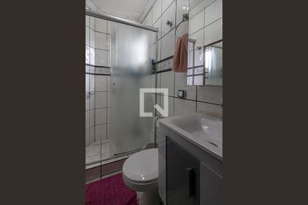 banheiro social_2 de apartamento para alugar com 2 quartos, 60m² em Vila das Mercês, São Paulo