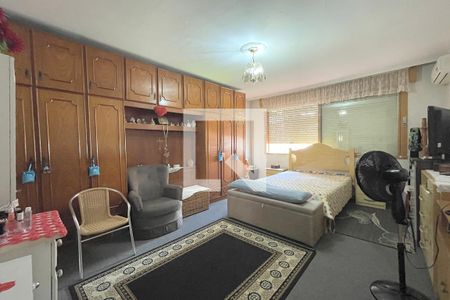 Suíte de casa à venda com 3 quartos, 207m² em Sarandi, Porto Alegre