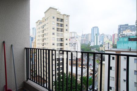 Varanda da Sala/Quarto de kitnet/studio para alugar com 1 quarto, 19m² em Bela Vista, São Paulo