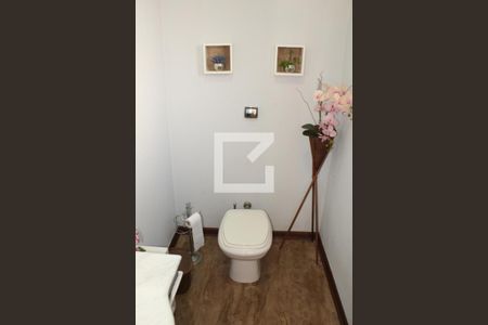 Lavabo  de casa de condomínio para alugar com 3 quartos, 450m² em Parque Frondoso, Cotia