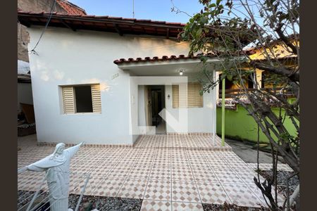 Área Externa de casa à venda com 2 quartos, 2005m² em Tijuco, Contagem