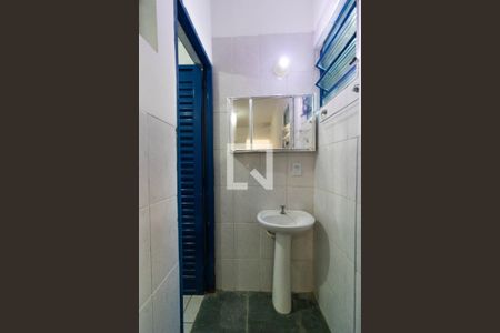 Studio para alugar com 40m², 1 quarto e sem vaga Studio para alugar com 40m², 1 quarto e sem vagaBanheiro