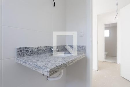 Banheiro suite de apartamento para alugar com 2 quartos, 83m² em Passo D’areia, Porto Alegre