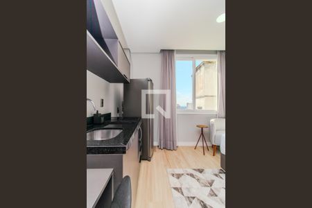 Cozinha de kitnet/studio para alugar com 1 quarto, 29m² em Centro Histórico, Porto Alegre