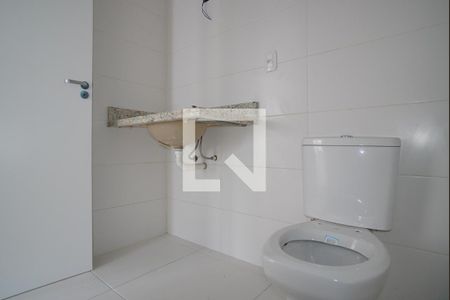 Banheiro Corredor de apartamento para alugar com 1 quarto, 48m² em Passo D’areia, Porto Alegre