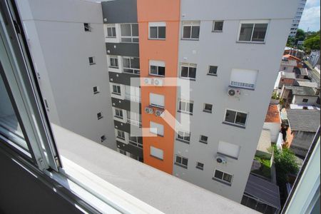 Suíte - Vista de apartamento para alugar com 1 quarto, 53m² em Passo D’areia, Porto Alegre