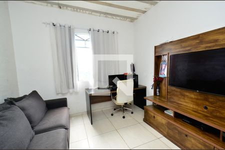 Sala casa2 de casa à venda com 8 quartos, 89m² em Jardim Vitória, Belo Horizonte