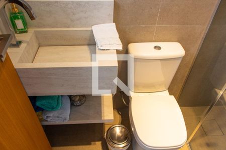 Casa de condomínio à venda com 240m², 2 quartos e 4 vagas Casa de condomínio à venda com 240m², 2 quartos e 4 vagasBANHEIRO DA ÁREA GOURMET