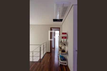 Casa de condomínio à venda com 240m², 2 quartos e 4 vagas Casa de condomínio à venda com 240m², 2 quartos e 4 vagasESCRITÓRIO PISO SUPERIOR