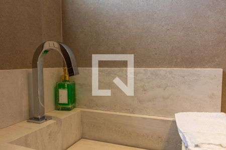 Casa de condomínio à venda com 240m², 2 quartos e 4 vagas Casa de condomínio à venda com 240m², 2 quartos e 4 vagasBANHEIRO DA ÁREA GOURMET