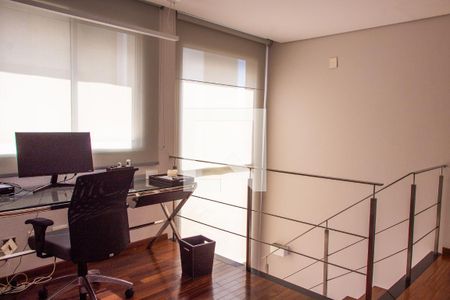 Casa de condomínio à venda com 240m², 2 quartos e 4 vagas Casa de condomínio à venda com 240m², 2 quartos e 4 vagasESCRITÓRIO PISO SUPERIOR