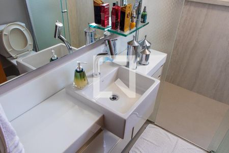 Casa de condomínio à venda com 240m², 2 quartos e 4 vagas Casa de condomínio à venda com 240m², 2 quartos e 4 vagasBANHEIRO 1 DA SUITE 2