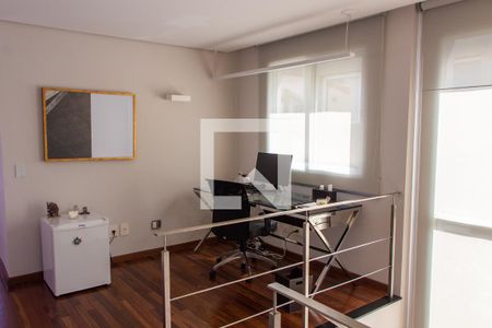 Casa de condomínio à venda com 240m², 2 quartos e 4 vagas Casa de condomínio à venda com 240m², 2 quartos e 4 vagasESCRITÓRIO PISO SUPERIOR