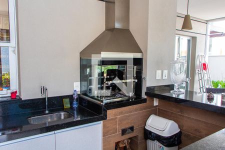 Casa de condomínio à venda com 240m², 2 quartos e 4 vagas Casa de condomínio à venda com 240m², 2 quartos e 4 vagasÁREA GOURMET