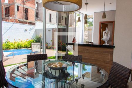 Casa de condomínio à venda com 240m², 2 quartos e 4 vagas Casa de condomínio à venda com 240m², 2 quartos e 4 vagasÁREA GOURMET