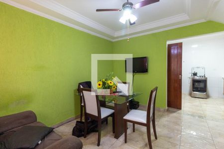 Sala de casa de condomínio à venda com 2 quartos, 70m² em Vila Euthalia, São Paulo