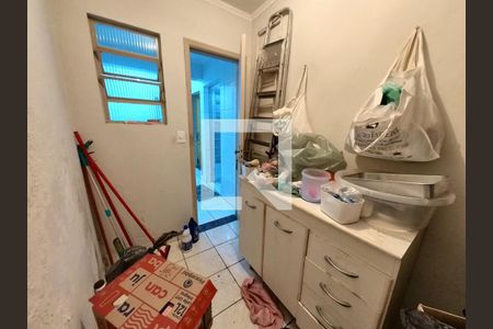 Casa à venda com 130m², 2 quartos e 2 vagas Casa à venda com 130m², 2 quartos e 2 vagasDispensa