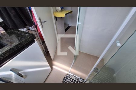 Banheiro de apartamento para alugar com 1 quarto, 40m² em Caiçara, Praia Grande