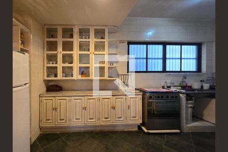 Apartamento para alugar com 235m², 4 quartos e 2 vagas Apartamento para alugar com 235m², 4 quartos e 2 vagasCozinha