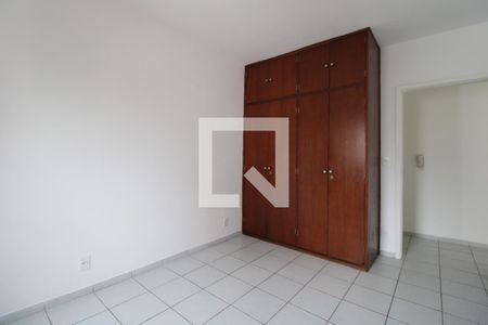 Quarto de apartamento à venda com 1 quarto, 55m² em Vila Itapura, Campinas