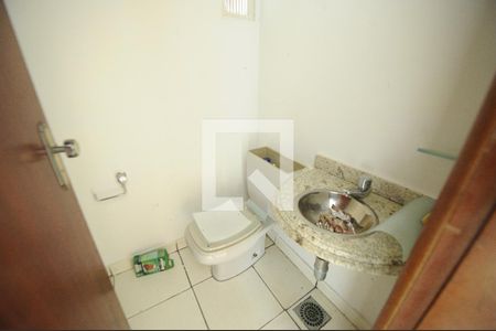 Lavabo de casa para alugar com 4 quartos, 168m² em Setor Goiânia 2, Goiânia