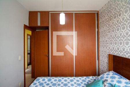Quarto de apartamento para alugar com 3 quartos, 70m² em Camargos, Belo Horizonte