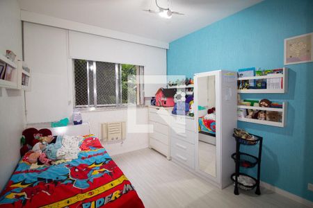 Quarto 1 de apartamento à venda com 3 quartos, 110m² em Leme, Rio de Janeiro