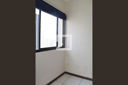 Quarto 2 de apartamento para alugar com 2 quartos, 48m² em Centro, Curitiba