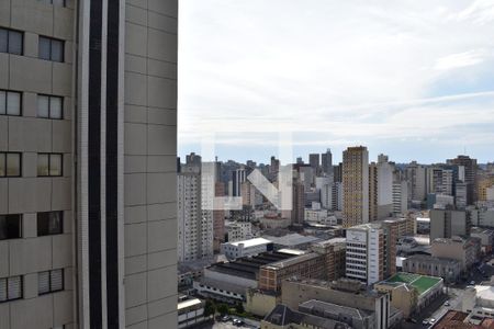 Quarto 1 de apartamento para alugar com 2 quartos, 48m² em Centro, Curitiba