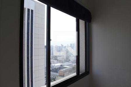 Quarto 2 de apartamento para alugar com 2 quartos, 48m² em Centro, Curitiba