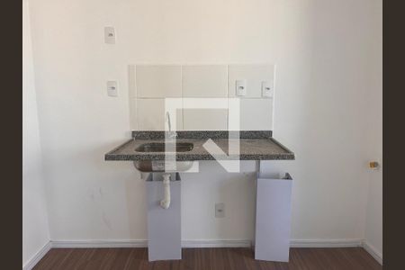 Sala e cozinha integrada de apartamento à venda com 1 quarto, 32m² em Água Branca, São Paulo