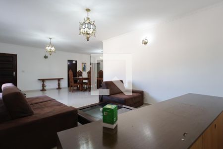 Sala de casa à venda com 4 quartos, 309m² em Vila Roque, São Paulo