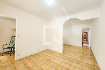 Casa à venda com 140m², 3 quartos e 2 vagasSala