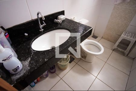 Banheiro de apartamento à venda com 2 quartos, 80m² em Mantiqueira, Belo Horizonte