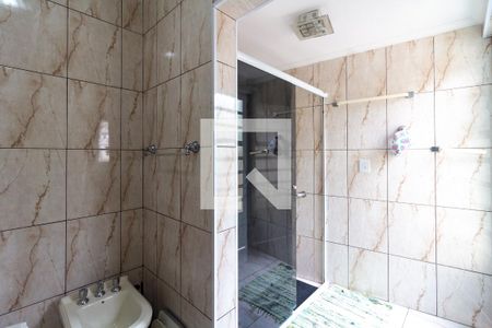 Casa à venda com 215m², 3 quartos e 3 vagas Casa à venda com 215m², 3 quartos e 3 vagasBanheiro Social