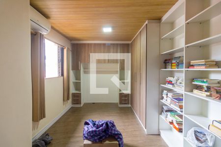 Casa à venda com 215m², 3 quartos e 3 vagas Casa à venda com 215m², 3 quartos e 3 vagasQuarto 2