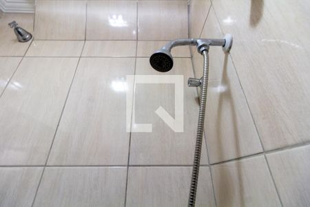 Casa à venda com 215m², 3 quartos e 3 vagas Casa à venda com 215m², 3 quartos e 3 vagasDetalhe Chuveiro