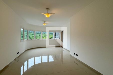 Sala de TV de casa de condomínio à venda com 4 quartos, 480m² em Taborã, Santana de Parnaíba
