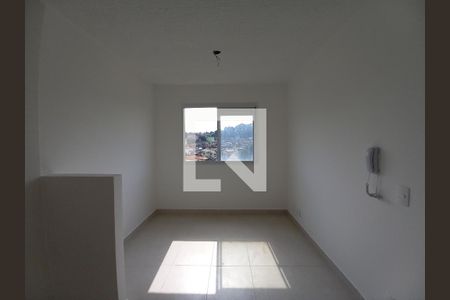 Sala de apartamento para alugar com 2 quartos, 33m² em Jardim Itacolomi, São Paulo
