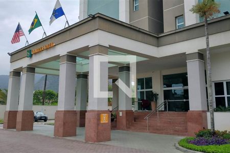 Studio à venda com 37m², 1 quarto e 1 vaga Studio à venda com 37m², 1 quarto e 1 vagaFachada