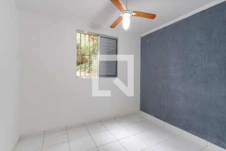 Quarto 2 de apartamento para alugar com 2 quartos, 45m² em Conjunto Habitacional Jova Rural, São Paulo