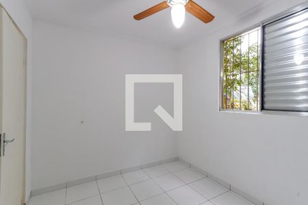 Quarto 2 de apartamento para alugar com 2 quartos, 45m² em Conjunto Habitacional Jova Rural, São Paulo