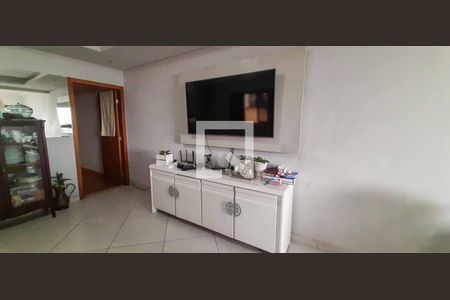 Sala de casa para alugar com 3 quartos, 295m² em Conceicao, Osasco