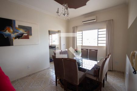 Sala de Jantar de casa para alugar com 3 quartos, 250m² em Vila Virginia, Ribeirão Preto