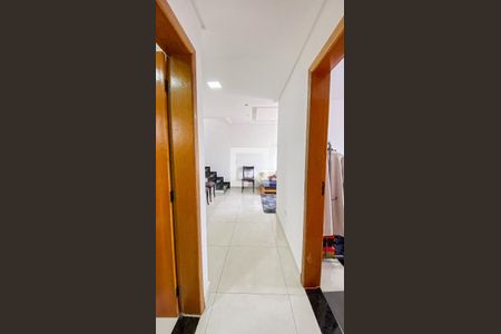 Corredor de apartamento para alugar com 2 quartos, 120m² em Vila Alto de Santo Andre, Santo André