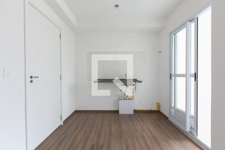 Sala / Cozinha de apartamento para alugar com 2 quartos, 31m² em Cidade Antônio Estêvão de Carvalho, São Paulo