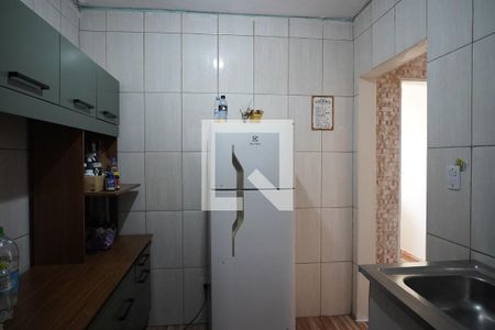 Cozinha de apartamento para alugar com 2 quartos, 51m² em Rubem Berta, Porto Alegre