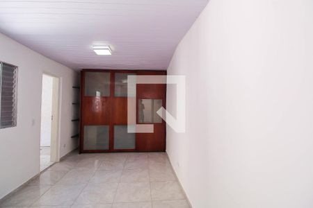 Quarto 1 - Suíte de casa para alugar com 2 quartos, 70m² em Parque Sevilha, São Paulo