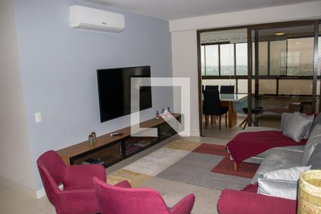 Sala de apartamento para alugar com 3 quartos, 142m² em Barra da Tijuca, Rio de Janeiro