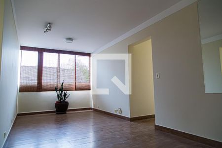 Sala de apartamento para alugar com 3 quartos, 84m² em Vila Alexandria, São Paulo